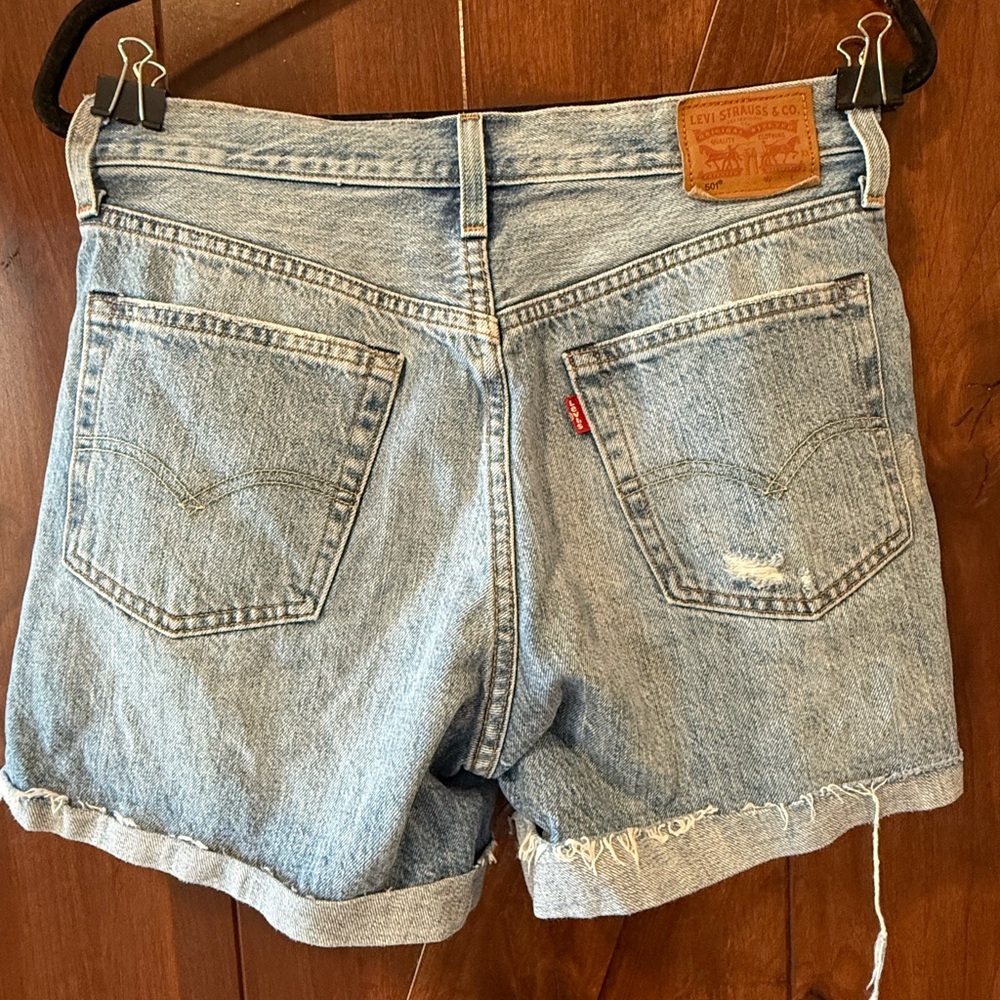 Levi's Classic Light Blue Ripped Jean Shorts - Picture 3 of 5